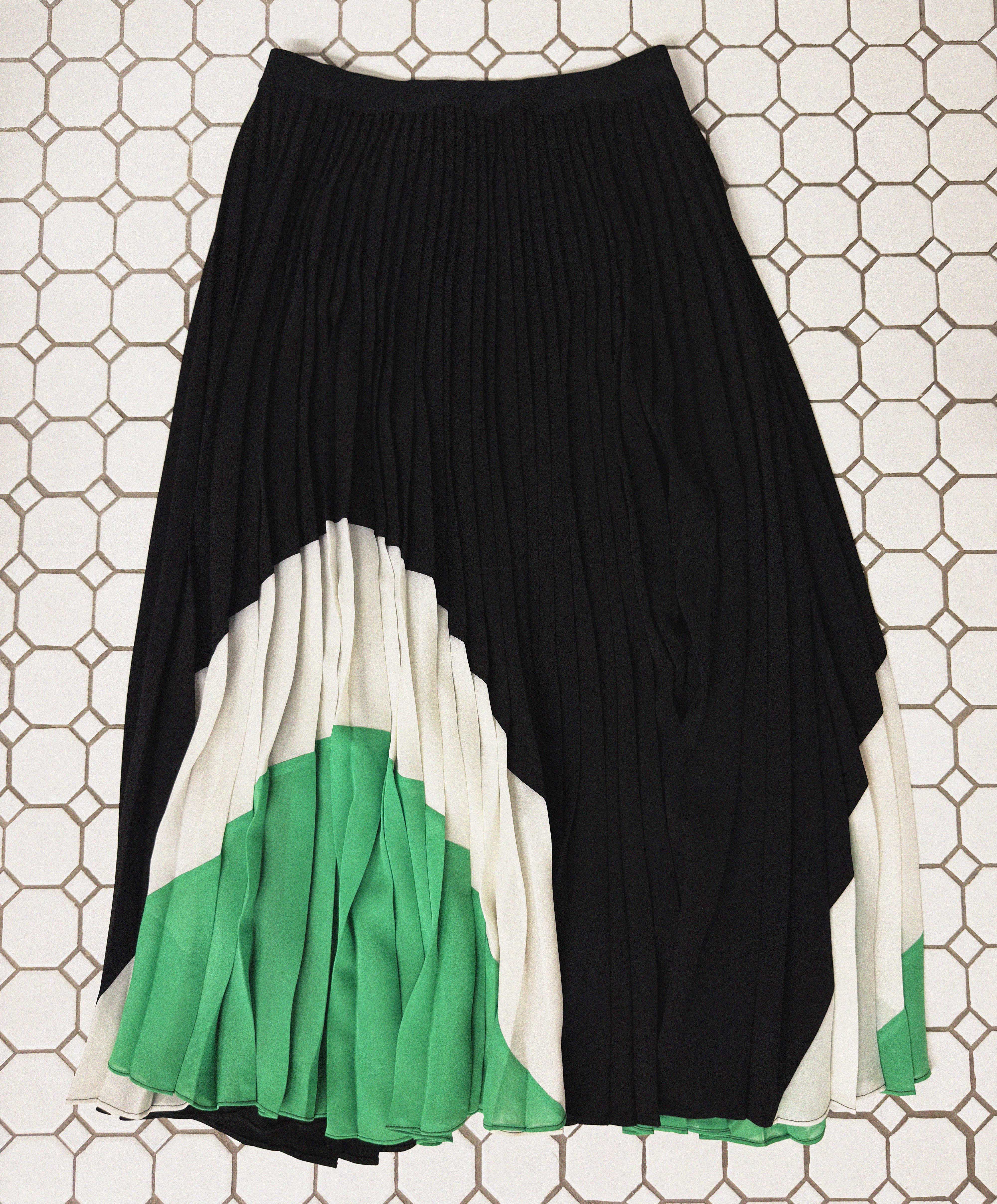 →GRAPHIC COLORBLOCK PLEATED LONG SKIRT← SANG A SELECTS