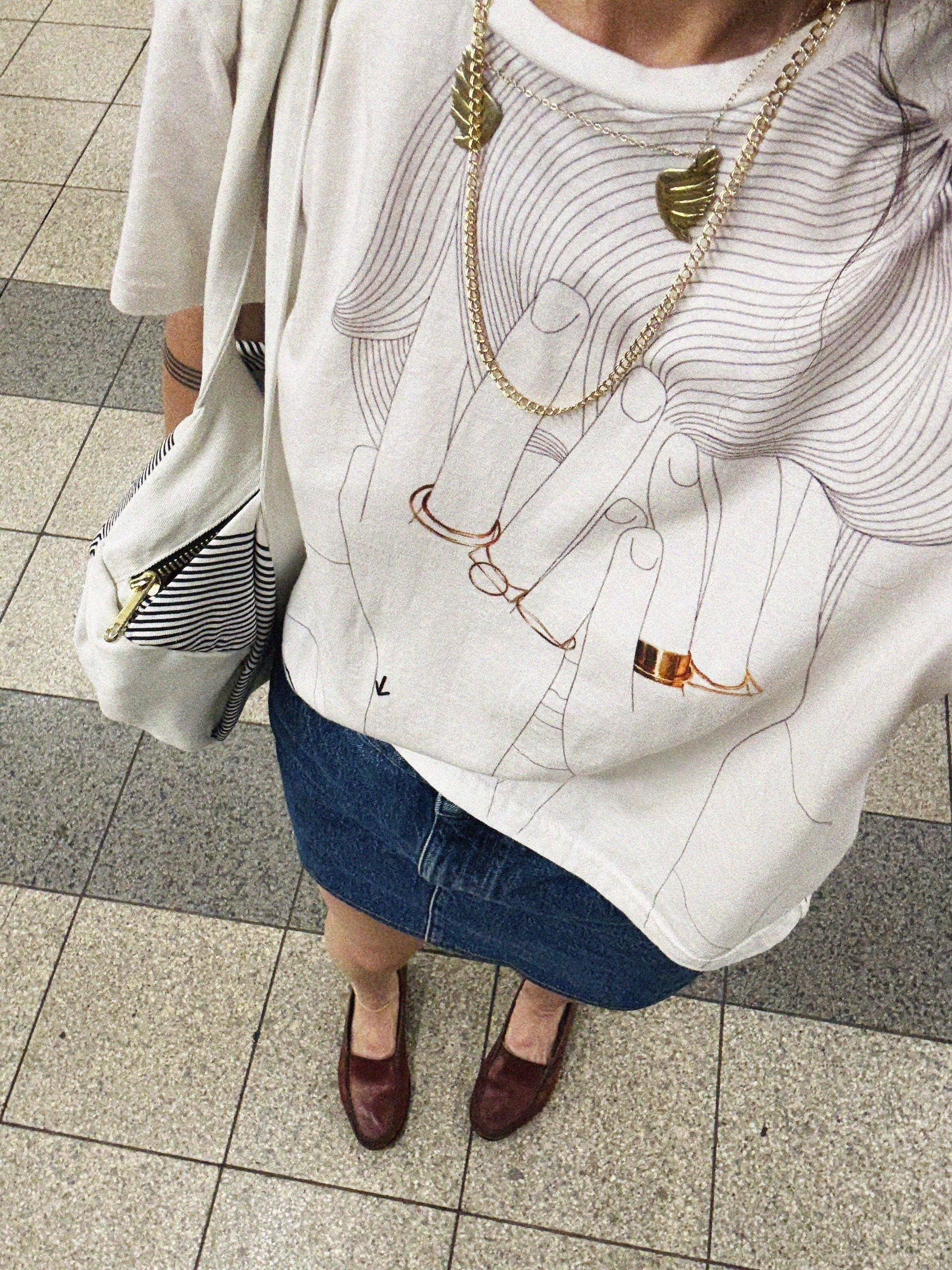 →Covering My Face T-Shirt REGULAR←The Brave Hour