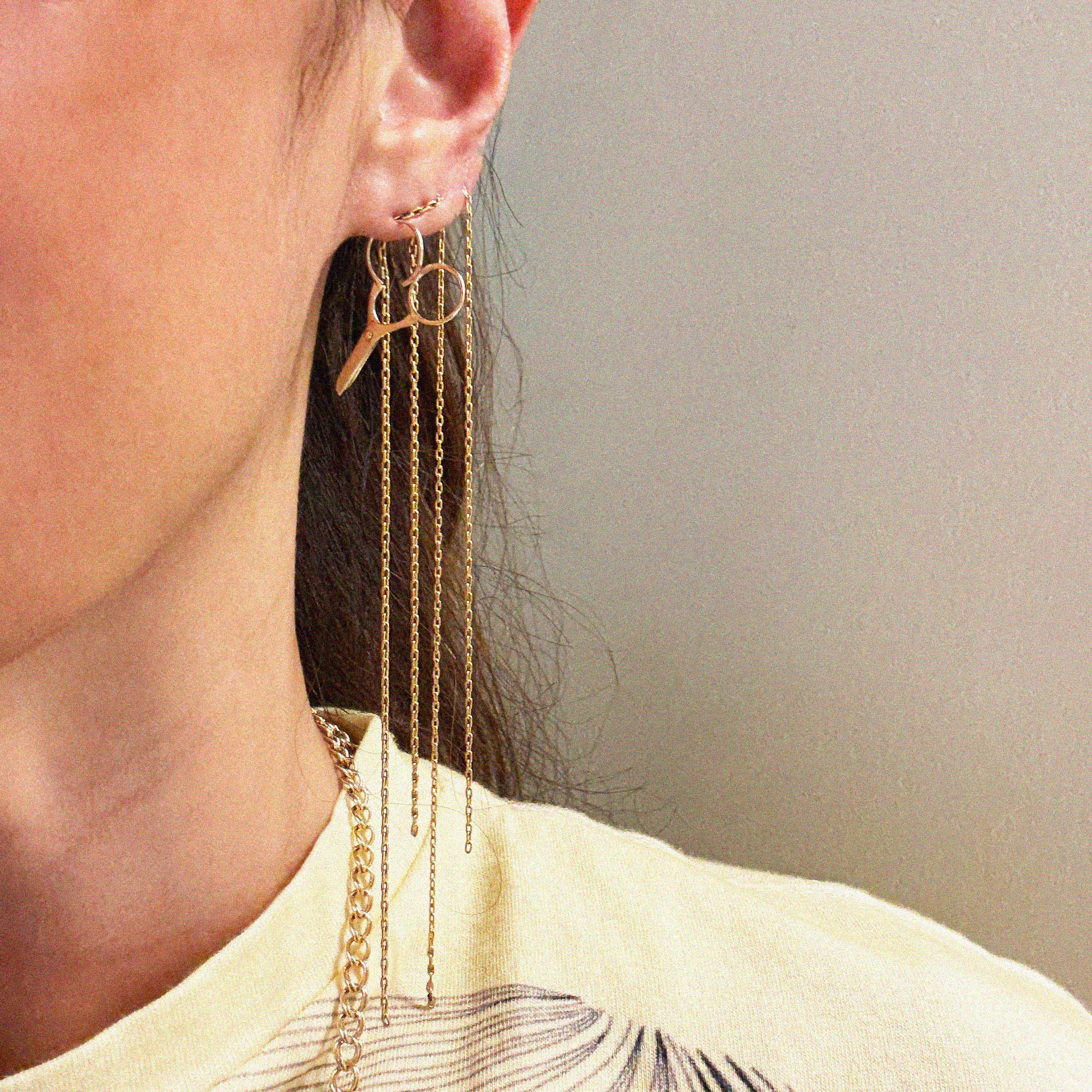 →Eyebrow Scissor← Earring