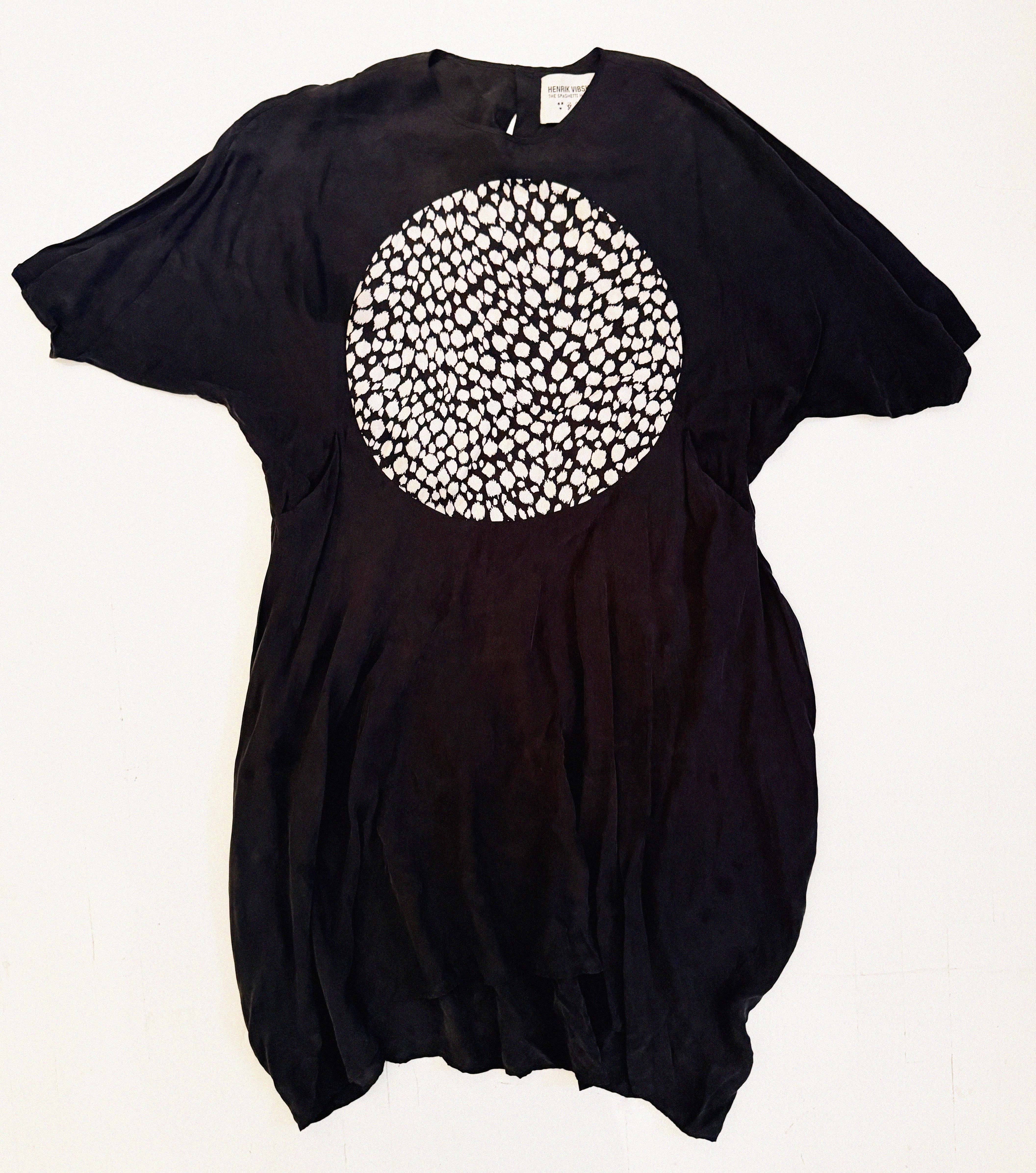 →HENRIK VIBSKOV BLACK CIRCLE OVERSIZED DRESS← SANG A SELECTS