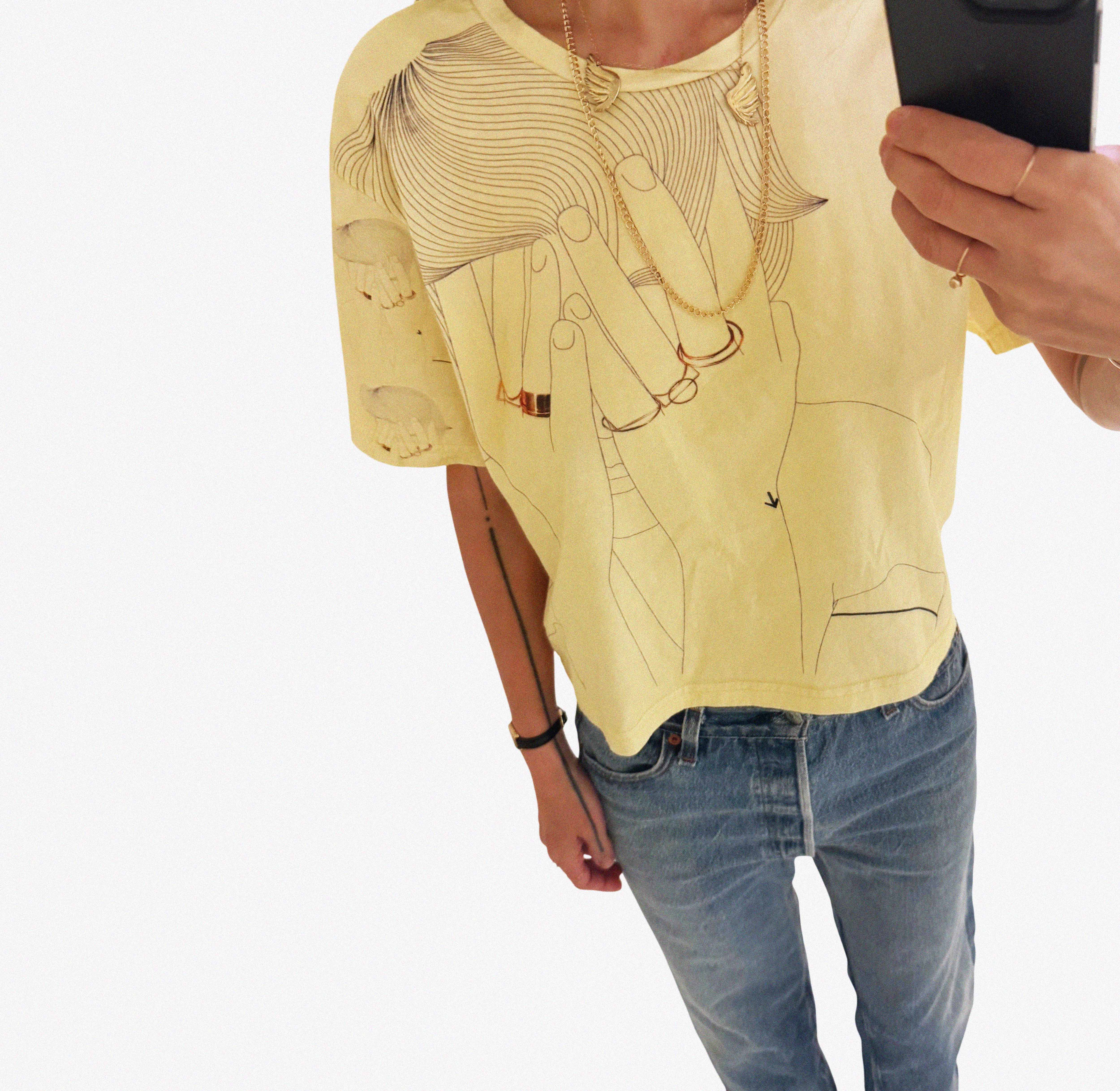 →Covering My Face T-Shirt REGULAR – Powder Yellow←The Brave Hour