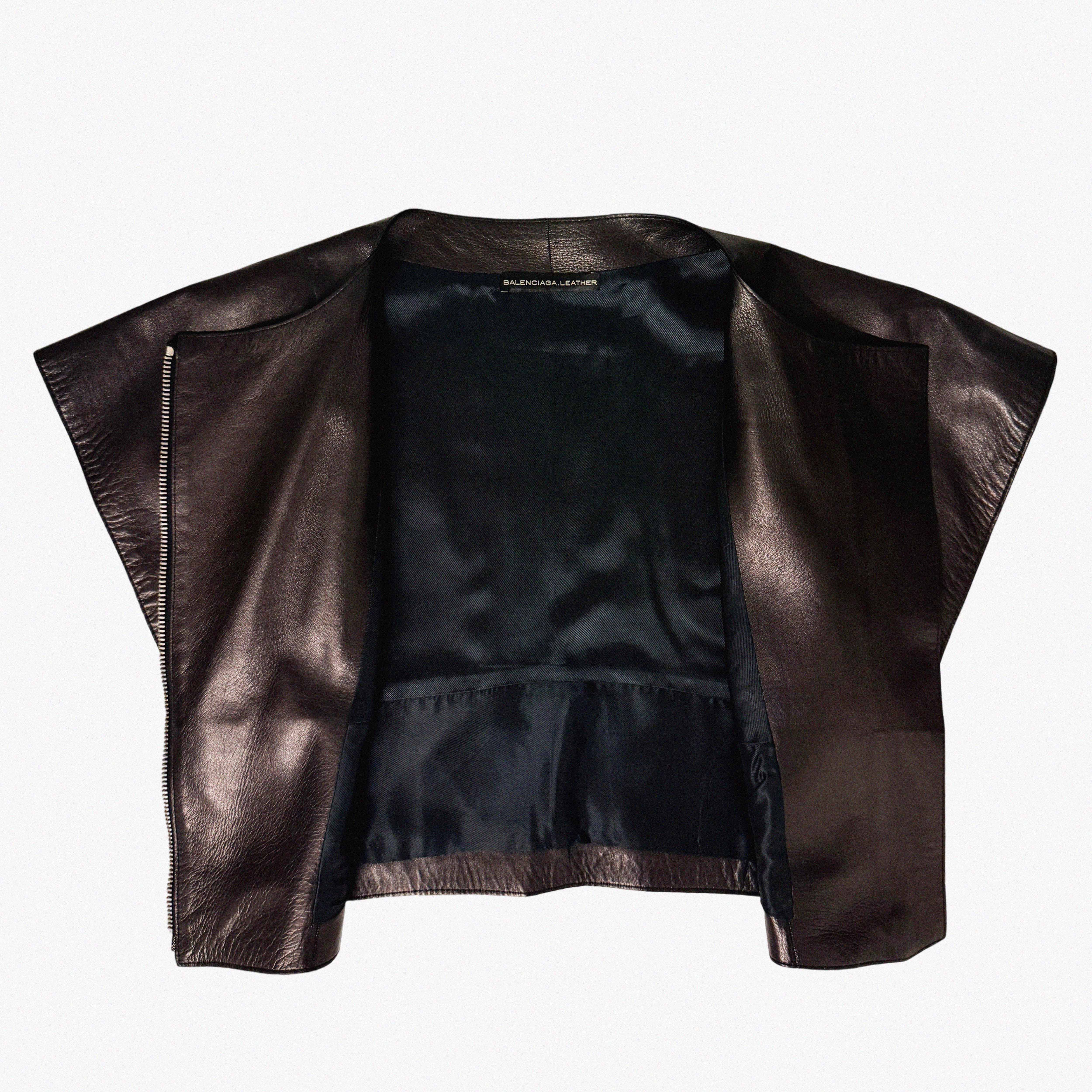 →BALENCIAGA SCULPTED LEATHER JACKET← SANG A SELECTS