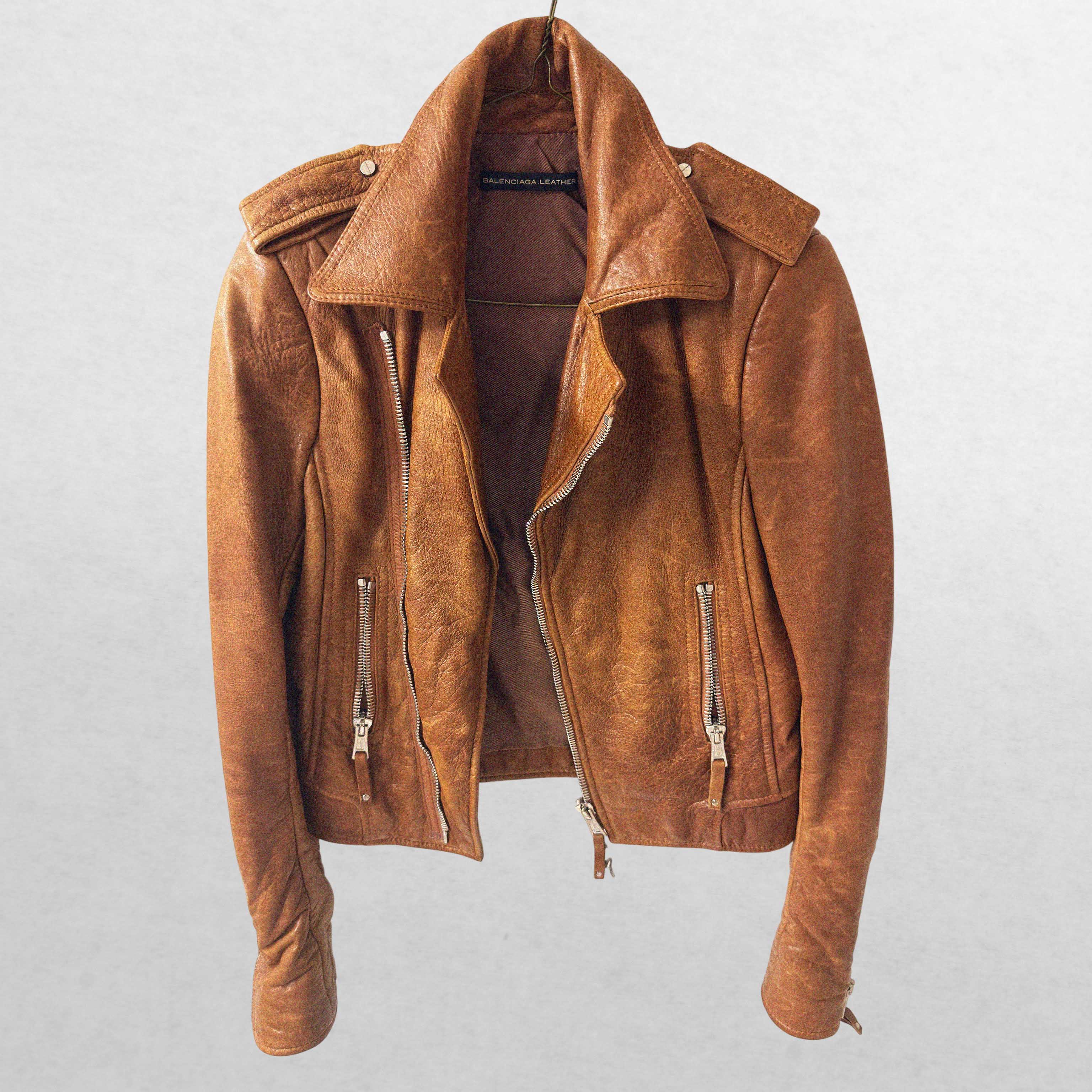 →BALENCIAGA LEATHER JACKET BY NICOLAS GHESQUIÈRE← SANG A SELECTS