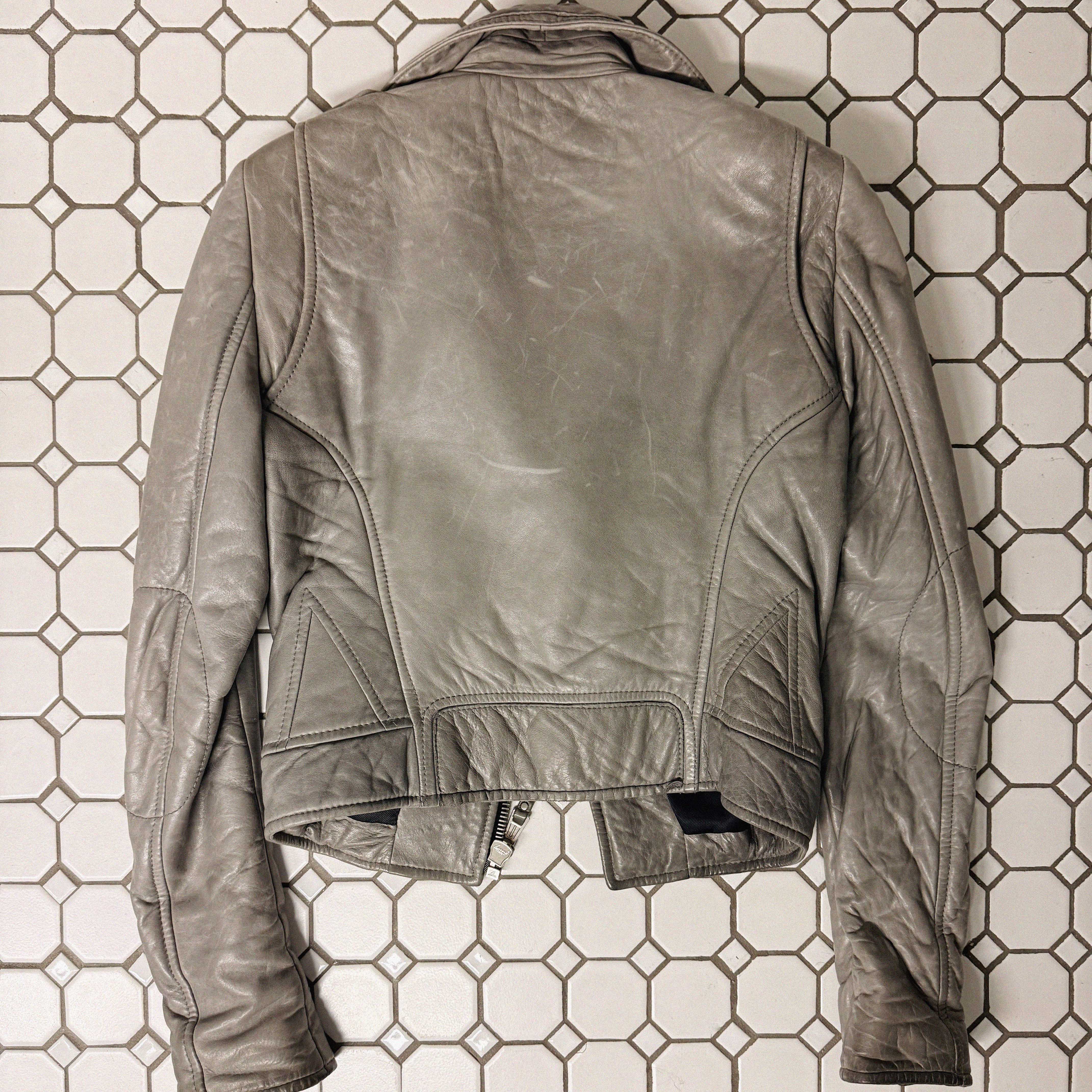 →BALENCIAGA GREY BIKER LEATHER JACKET BY NICOLAS GHESQUIÈRE← SANG A SELECTS