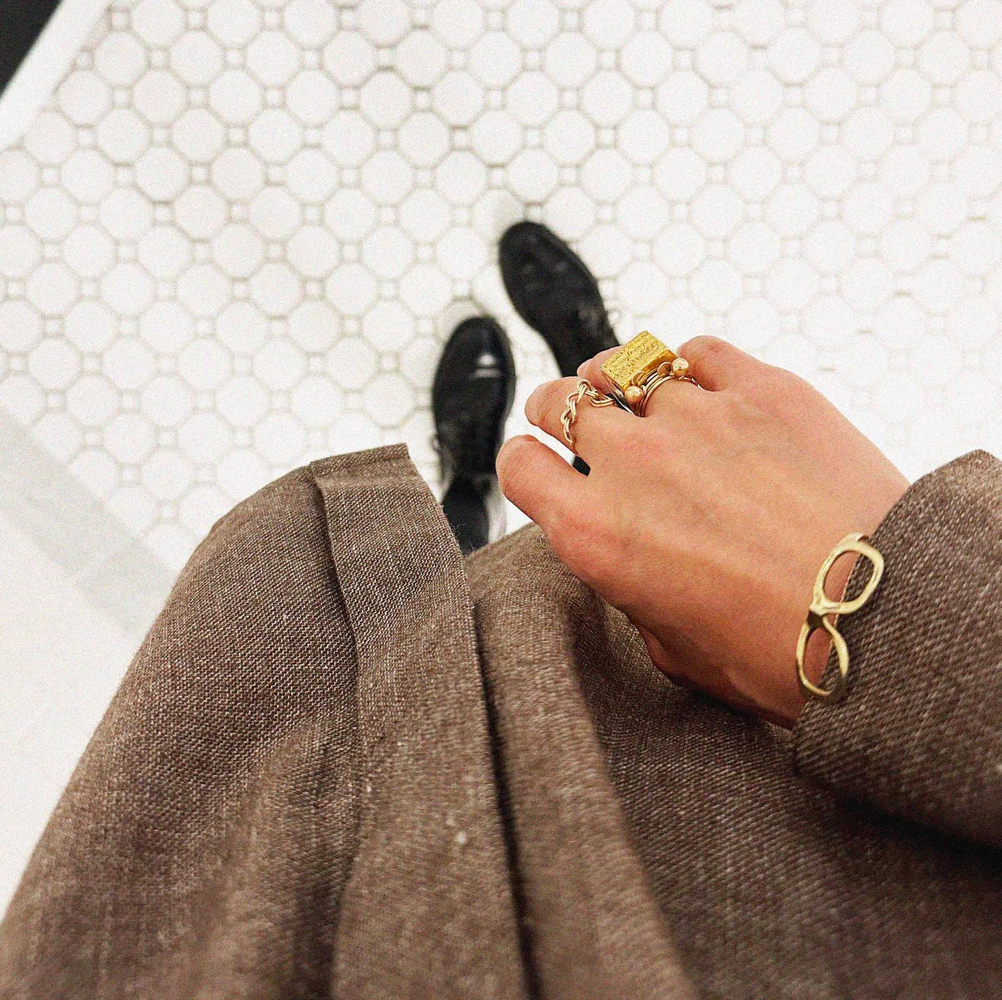 →COSMIC WONDER LINEN WOOL PLEATED BLOUSE← SANG A SELECTS