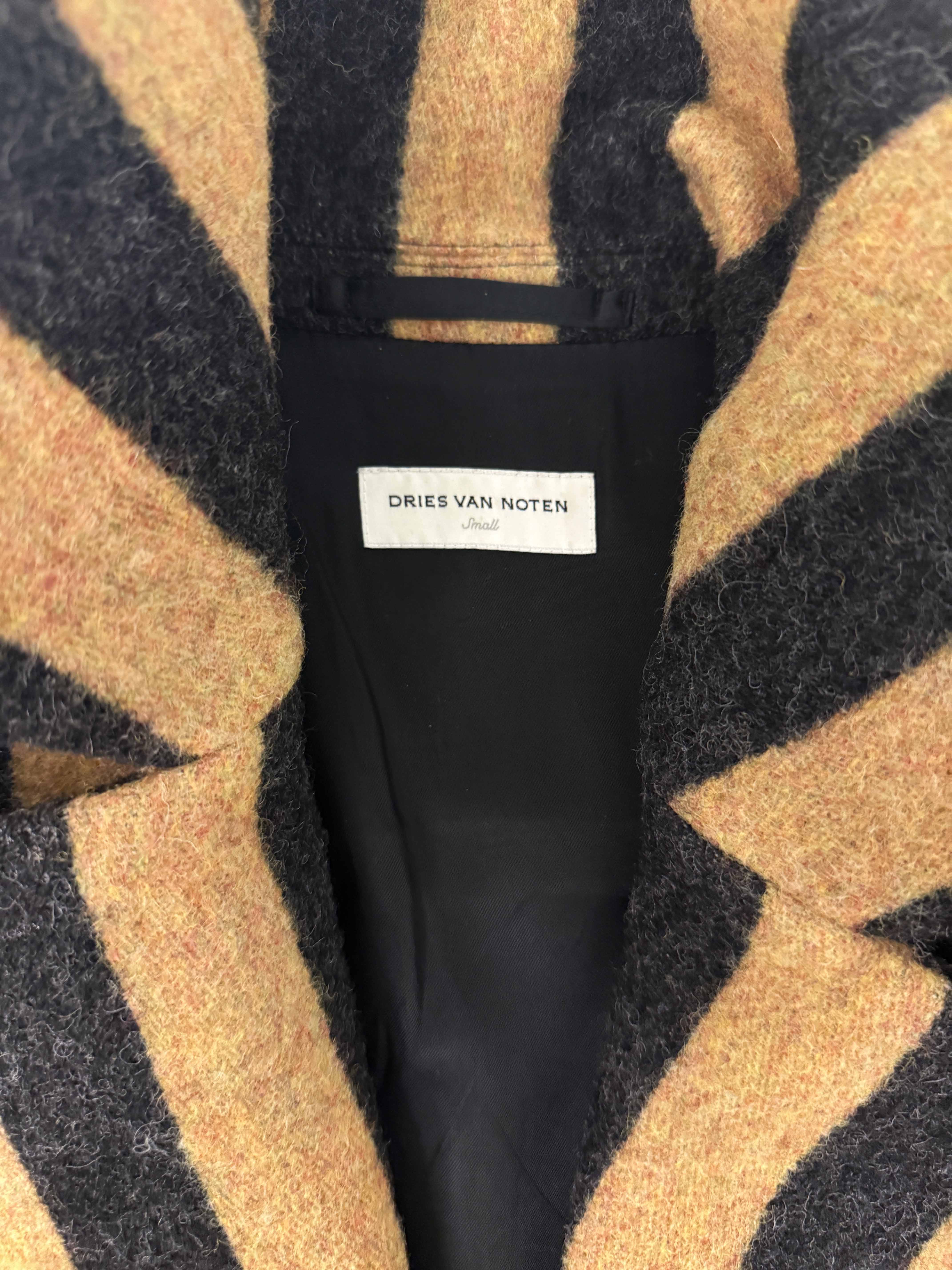 →DRIES VAN NOTEN GRAPHIC STRIPE WOOL COAT← SANG A SELECTS