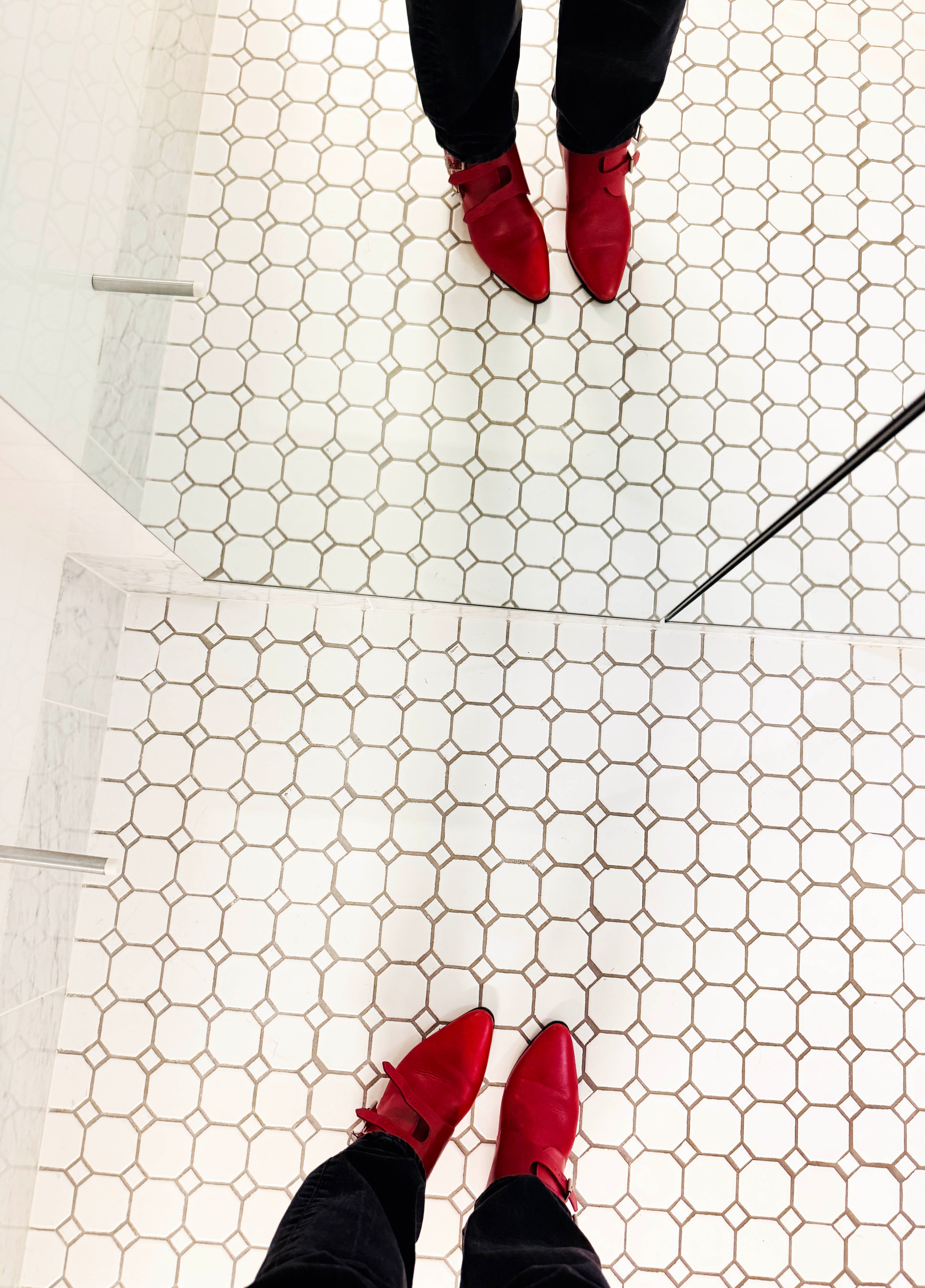 →SAINT LAURENT RED ANKLE BOOTS← SANG A SELECTS