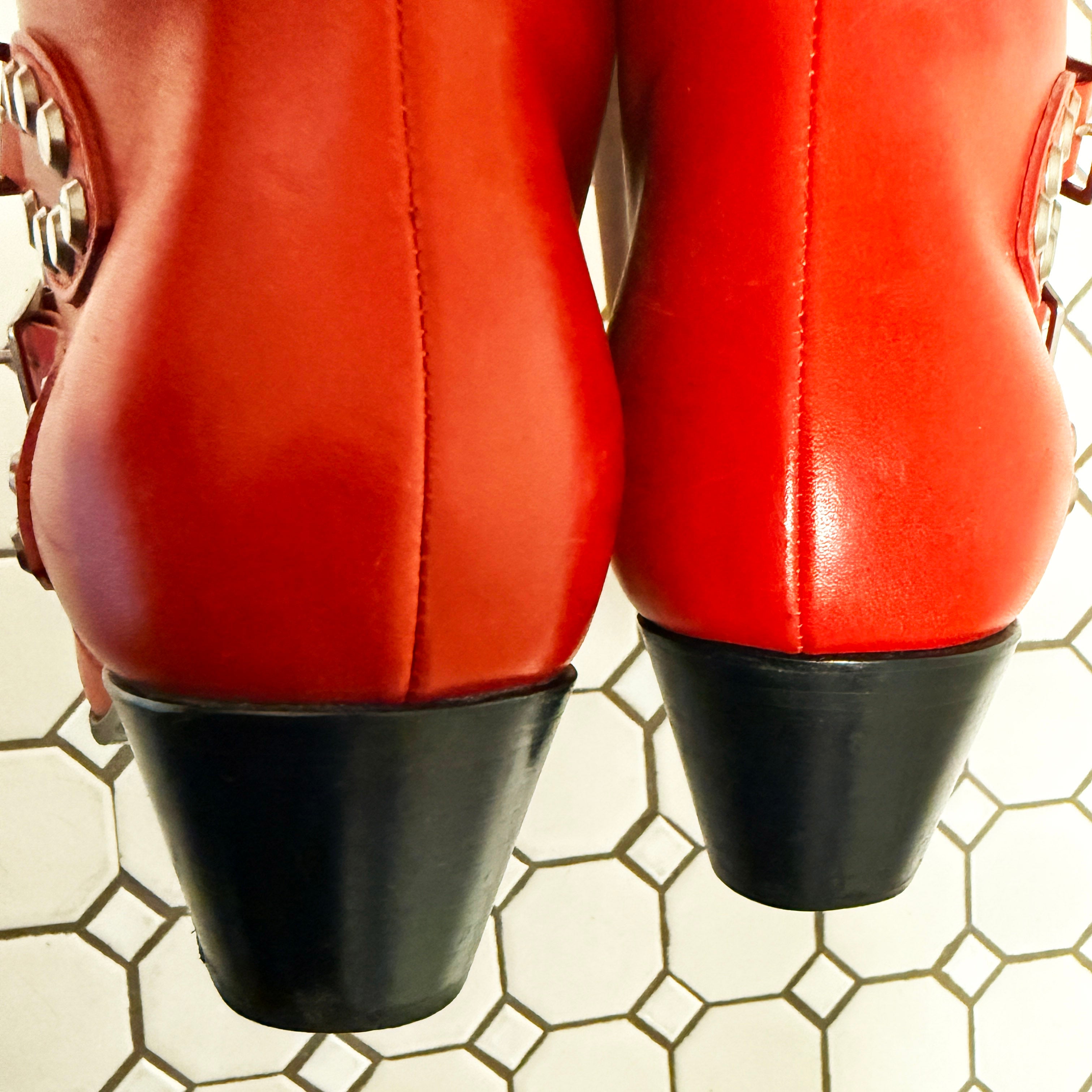 →SAINT LAURENT RED ANKLE BOOTS← SANG A SELECTS