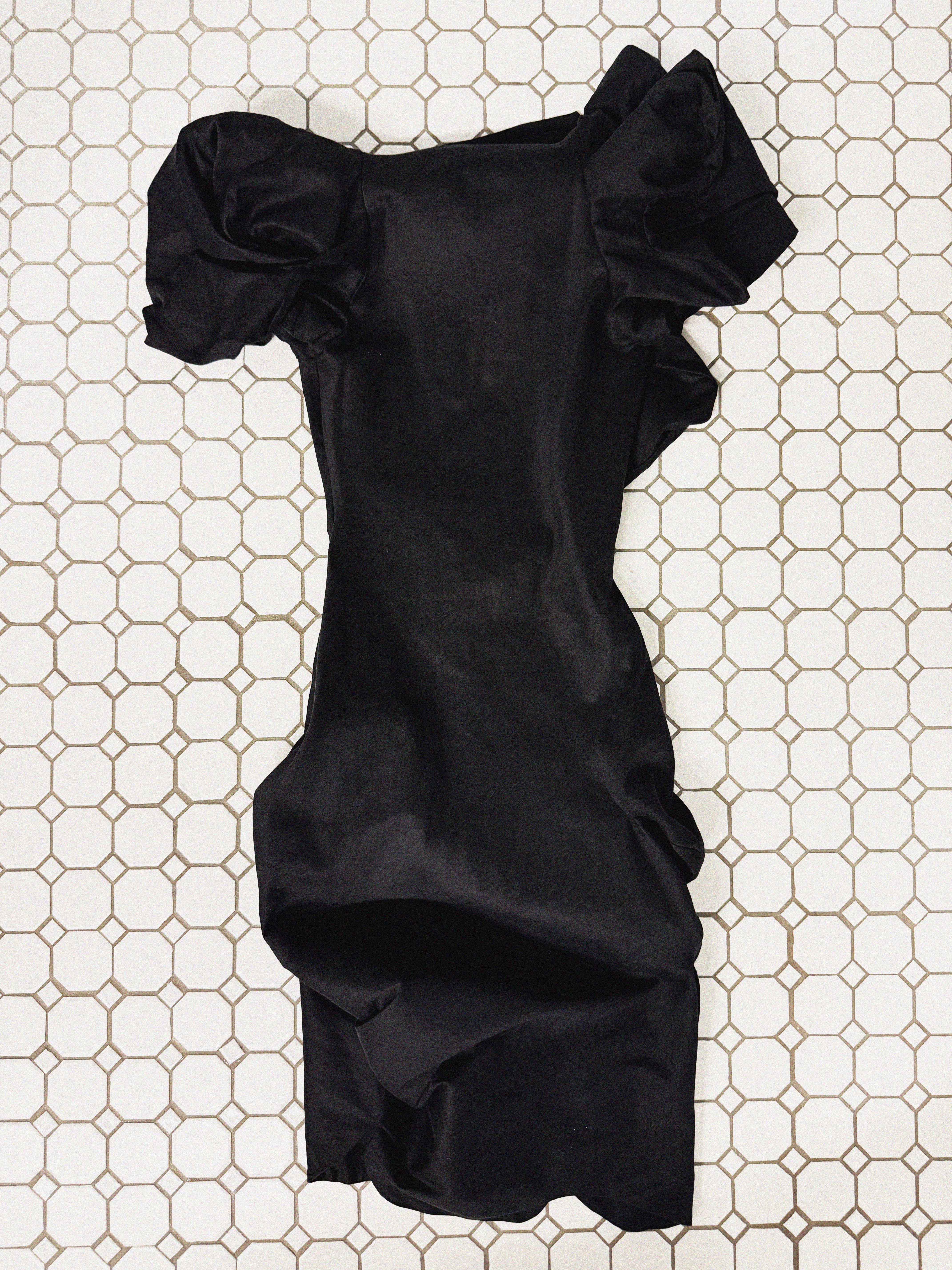 VIVIENNE WESTWOOD BLACK SCULPTURAL SLEEVE MIDI DRESS SANG A SELECTS VIVIENNE WESTWOOD BLACK SCULPTURAL SLEEVE MIDI DRESS SANG A SELECTS
