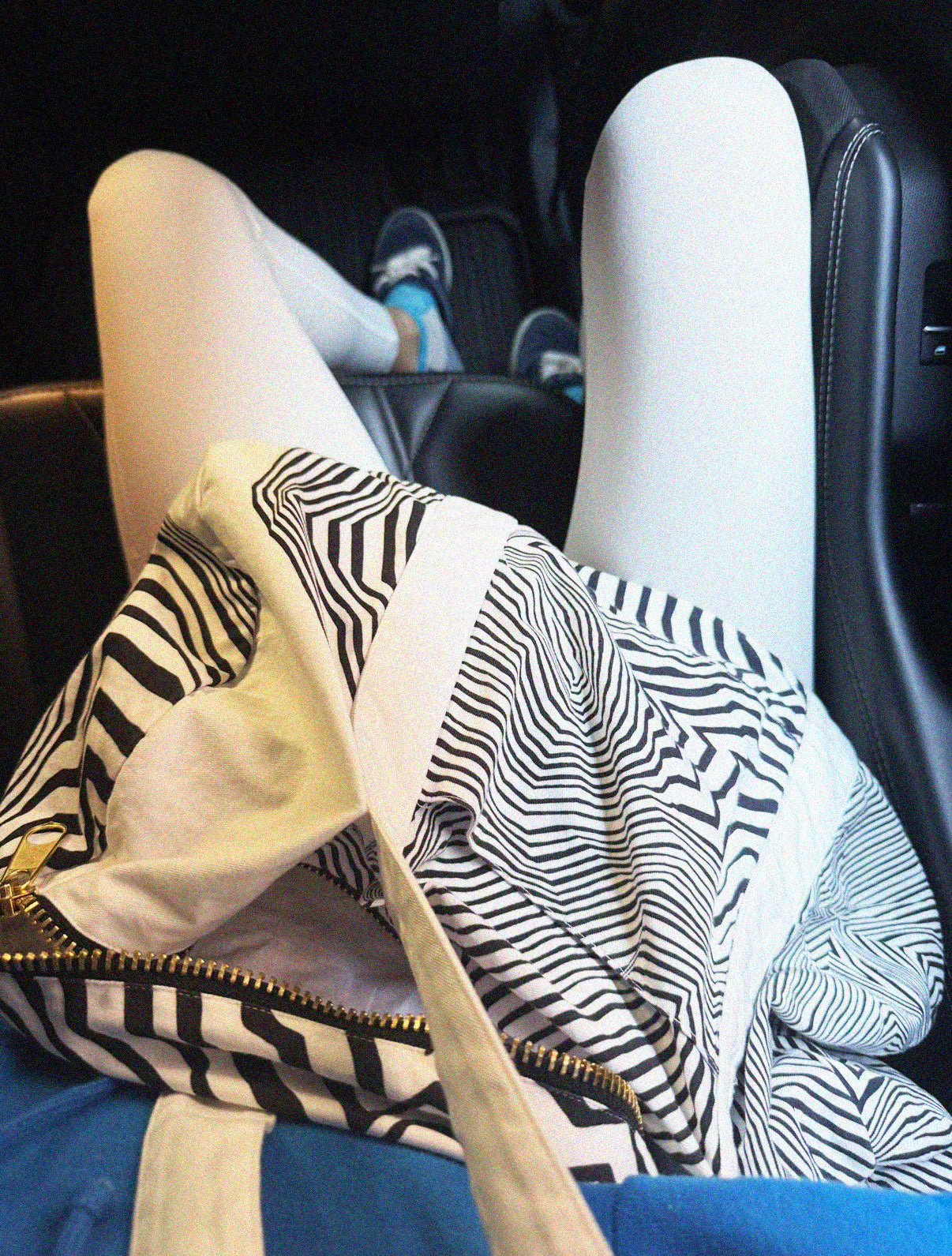 →Stripe Wave Art Duffel Bag←The Brave Hour