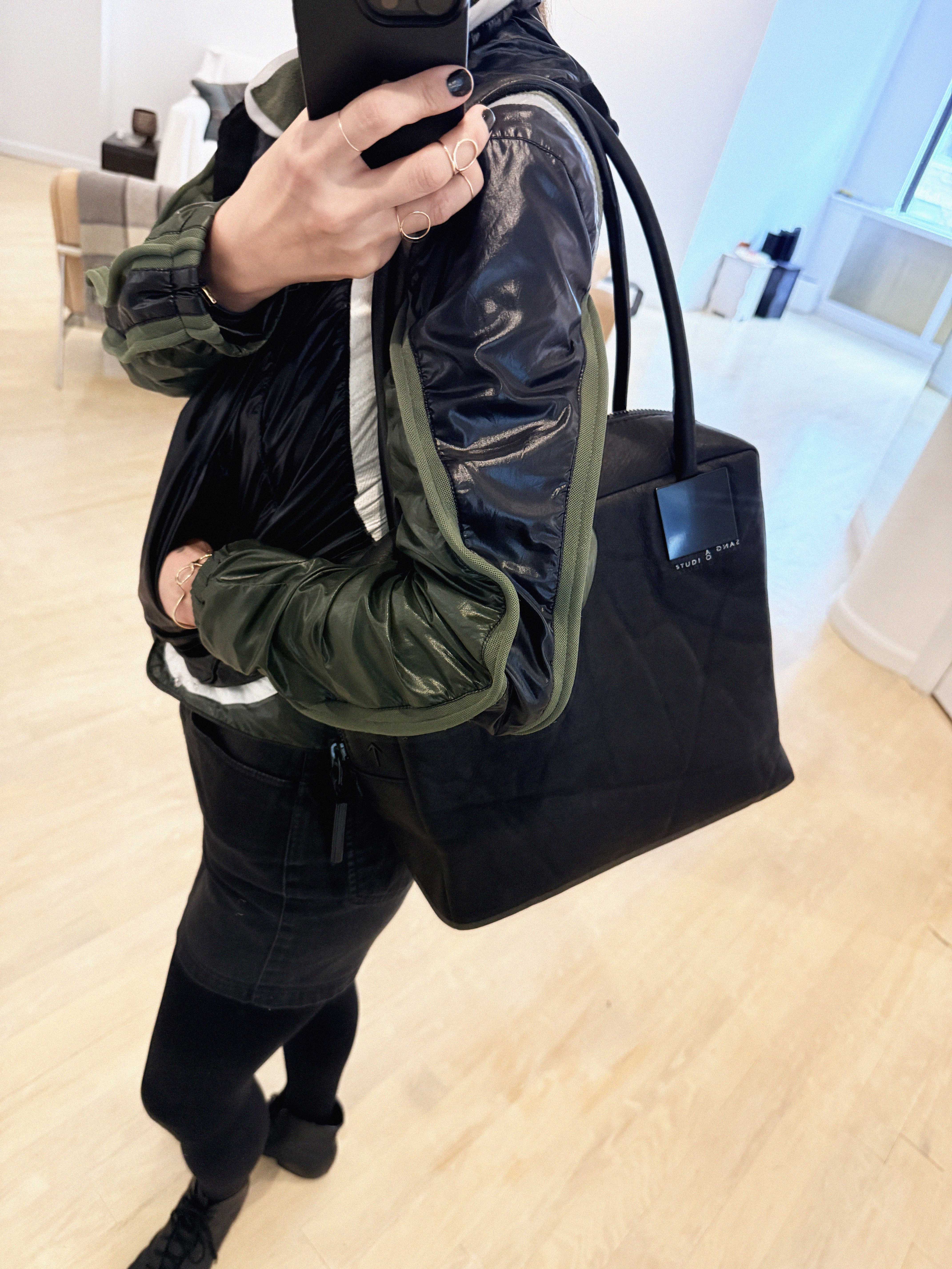 →River .Luxe← Waxed Wet Black Calf Leather