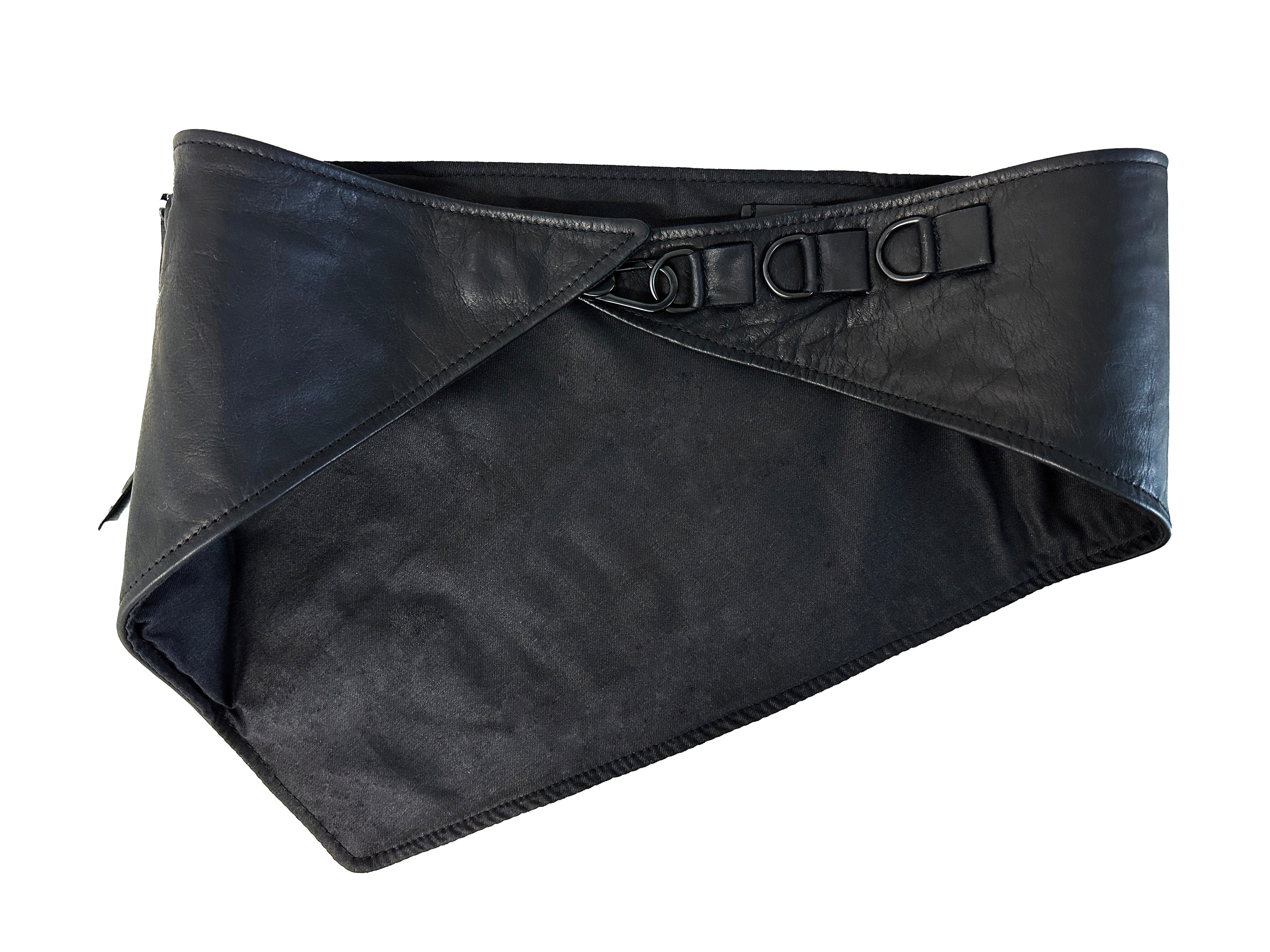 →Hip← Black Grid Calf Leather